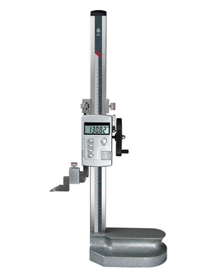 Digital height gauge with wheel